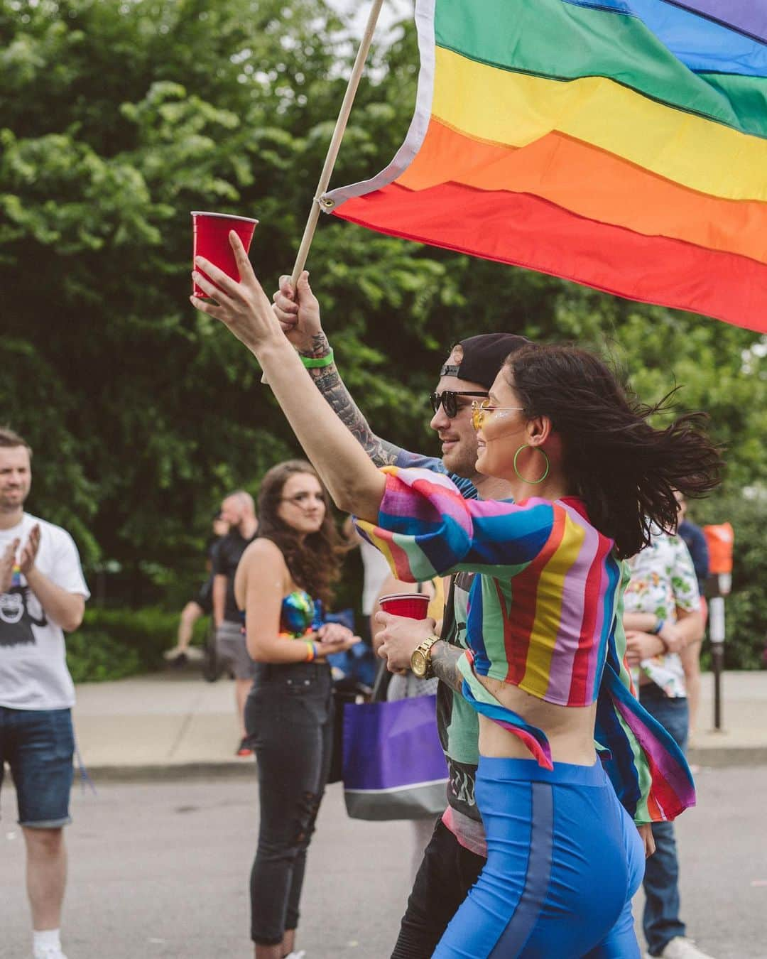 ガブ・バーハムさんのインスタグラム写真 - (ガブ・バーハムInstagram)「Such an amazing experience being a part of the #columbuspride parade! I’ve never been too political about the issue but damn, I love this community and I’m SO about it! No matter your sexual orientation or beliefs, you are accepted and loved here! Let’s continue to move forward and promote this movement of love! 🏳️‍🌈❤️ Photos // @timtrad」6月16日 3時59分 - gabebarham