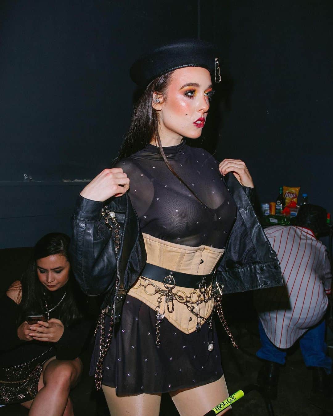 アリー・エックスのインスタグラム：「São Paulo! I had so much fun last night. Muito Brigado!!!! 💕💕💕 ⁣ 📸 @diegorodriguesph ⁣ 💄 @_.astarte._ ⁣ 💇🏻 @98reasons ⁣ 👗 @dudscosta @b.luxo ⁣ 🎤 @descobrirmusica ⁣ And a special thanks to @wmais_ for all their help this week.❤️❤️❤️❤️❤️ ps. Bra underneath is my favvv from @bullyboylingerie」