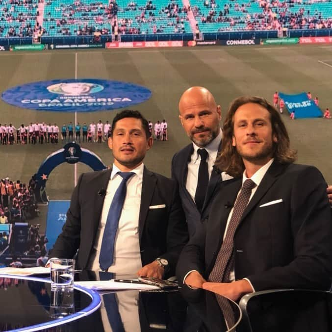 ヨナス・オルソンさんのインスタグラム写真 - (ヨナス・オルソンInstagram)「Vamos!! 🇧🇷 ⚽️ #CopaAmerica #Viasat」6月16日 4時04分 - jonasolsson3