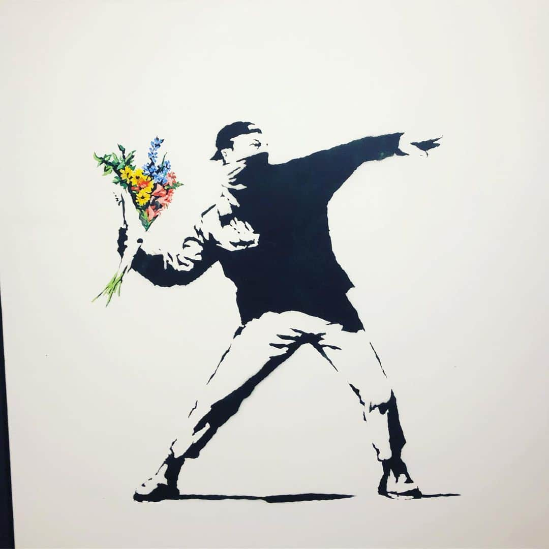 ラファエル・スバージさんのインスタグラム写真 - (ラファエル・スバージInstagram)「#Banksy #freedomFighter」6月16日 4時14分 - raphaelsbarge