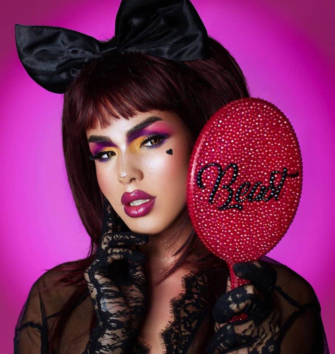Anastasia Beverly Hillsさんのインスタグラム写真 - (Anastasia Beverly HillsInstagram)「10 artist posts all using the #ABHxAlyssaEdwards Palette 😍🙌🏻 There are so many great looks it’s hard to post just one 💞  1  @ddblueberry  2.  @jasmijniris  3.  @alanaauston  4.  @ownurlook  5. @angelinalovelace  6.  @_joanh  7. @the_alidiary  8. @zadojn  9. @brimonetxo  10. @beckymakeups」6月16日 5時38分 - anastasiabeverlyhills