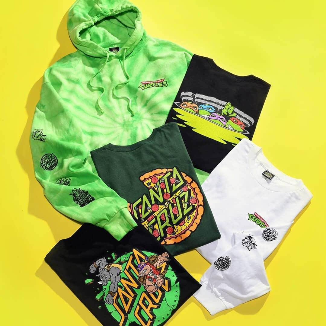 zumiezさんのインスタグラム写真 - (zumiezInstagram)「Anyone else craving pizza?🍕New @tmnt @santacruzskateboards out now!」6月16日 5時31分 - zumiez