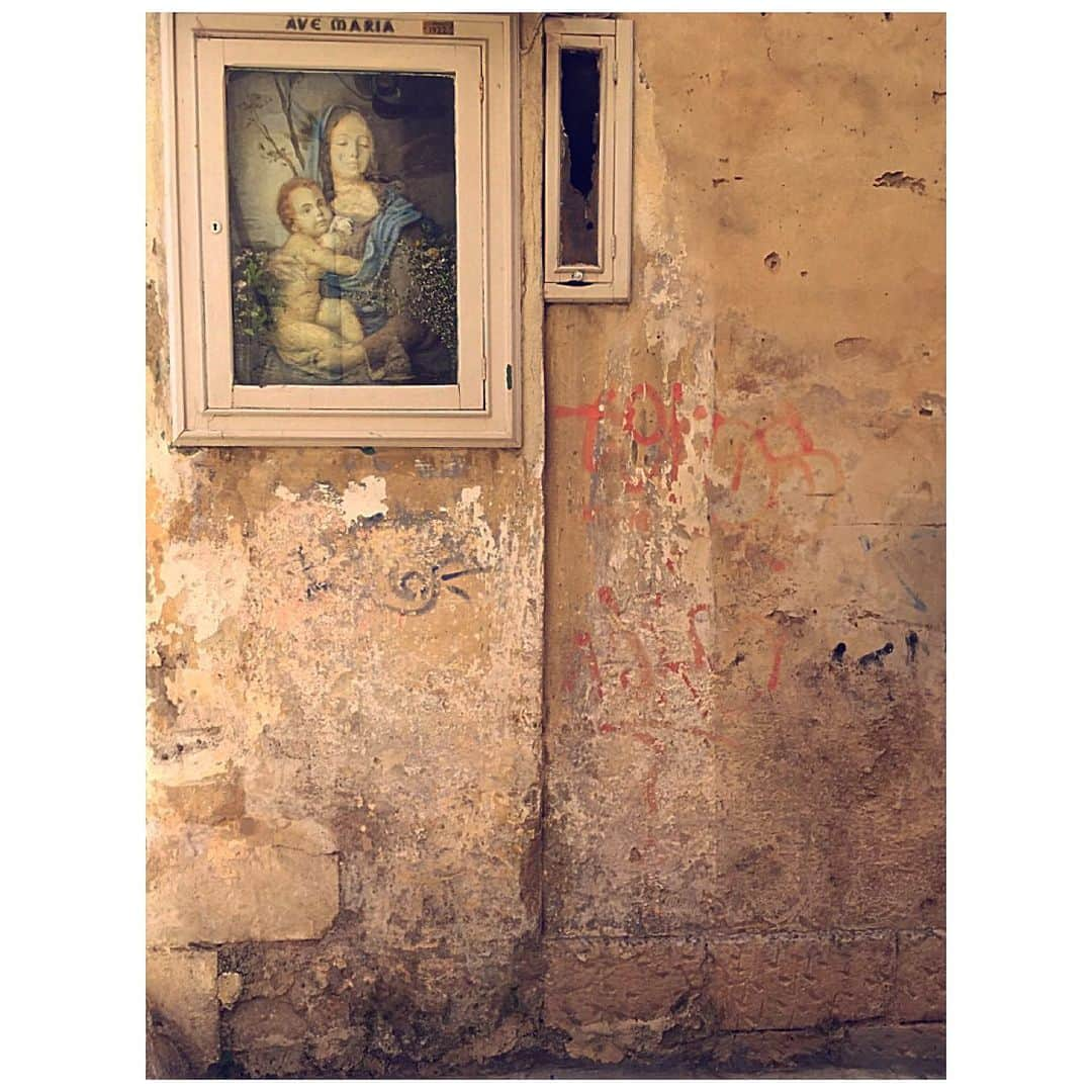 マット・ディロンさんのインスタグラム写真 - (マット・ディロンInstagram)「Ave Maria #lecce #puglia #salento #italy #motherandchild」6月16日 6時39分 - mattdillon