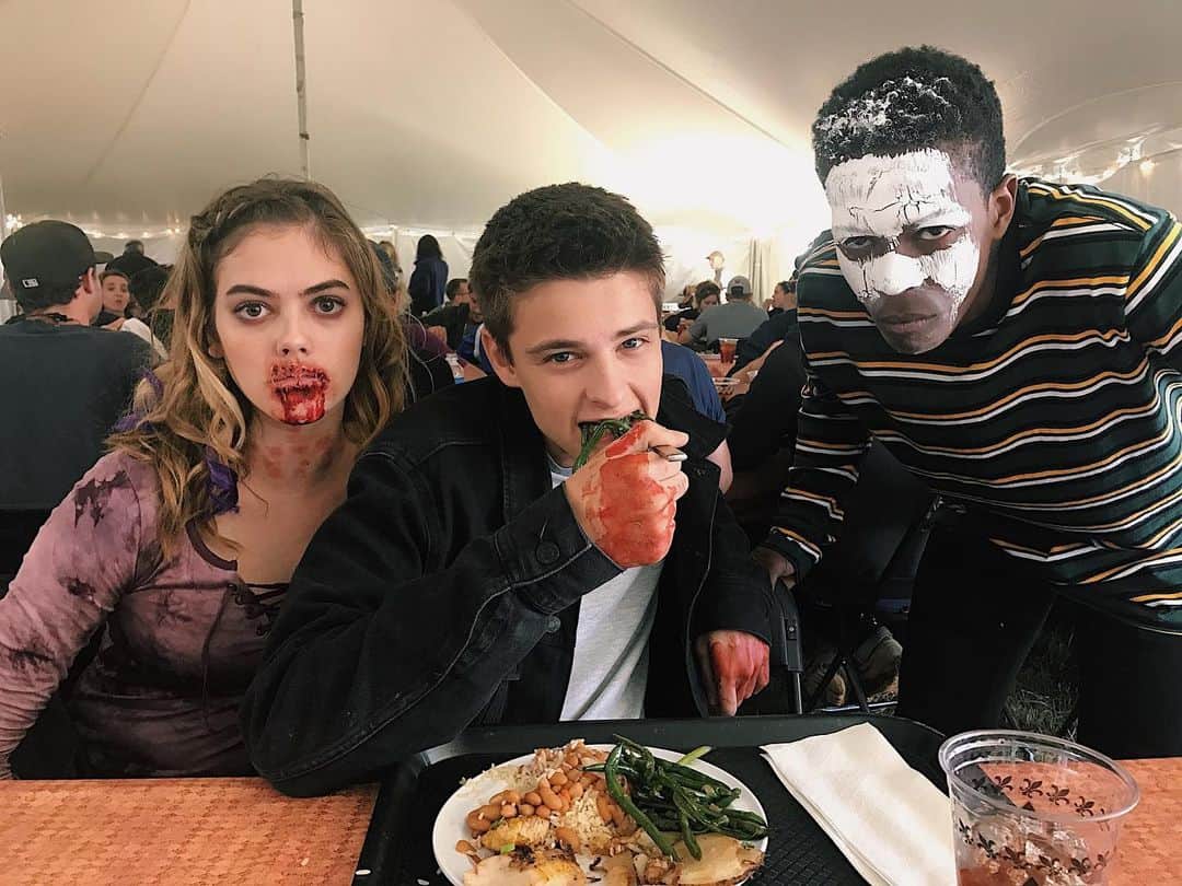 コーリー・フォーゲルマニスのインスタグラム：「nothing like summer camp memories @mamovie2019」