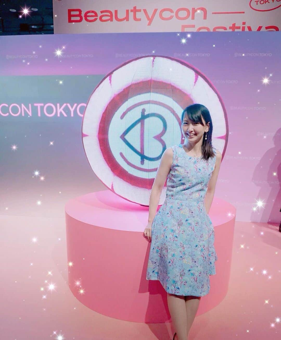 三浦泉さんのインスタグラム写真 - (三浦泉Instagram)「* US発 大型ビューティーイベント ✨BEAUTYCON ✨に参加させていただきました❣️💄 @beautycon * 女子力が高い人がたくさん参加されていて会場は活気に満ち溢れて大盛況✨🎉 *  久しぶりにフィリコヴィーナス で一緒だった美女のお姉さんにも会えて 参加して良かったなぁ、、と思える素敵なイベントでした💕👠 *  バラのディスプレイが🌹目を引く #spatreatment などなど😍💝本当に素敵でした〜💗 * * #beautycontokyo #イベント #美容 #美活 #pr」6月16日 7時02分 - princessizu1201