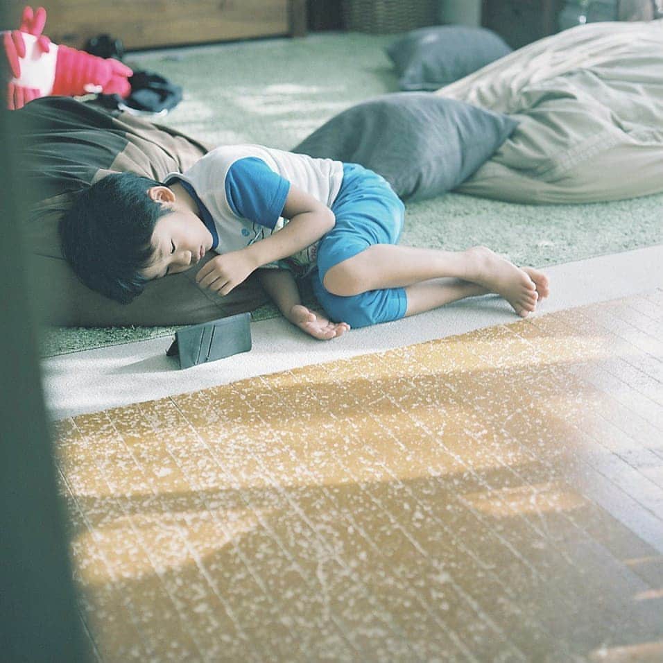 izumi_60のインスタグラム：「おはよう  小さい頃はずいぶんNHKにお世話になったけど最近はテレビ自体見なくなった。かわりにYouTubeばかり😞💦 . . . 2019│06│16│sunday│AM7:12」