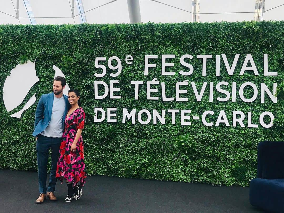 フリーマ・アジェマンさんのインスタグラム写真 - (フリーマ・アジェマンInstagram)「Playdate with kiddo. @ryaneggold @festivaltvmonte_carlo @nbcnewamsterdam 🌿🔹🌺 (Pic cred: @jennihahna ✨)」6月16日 7時23分 - freemaofficial