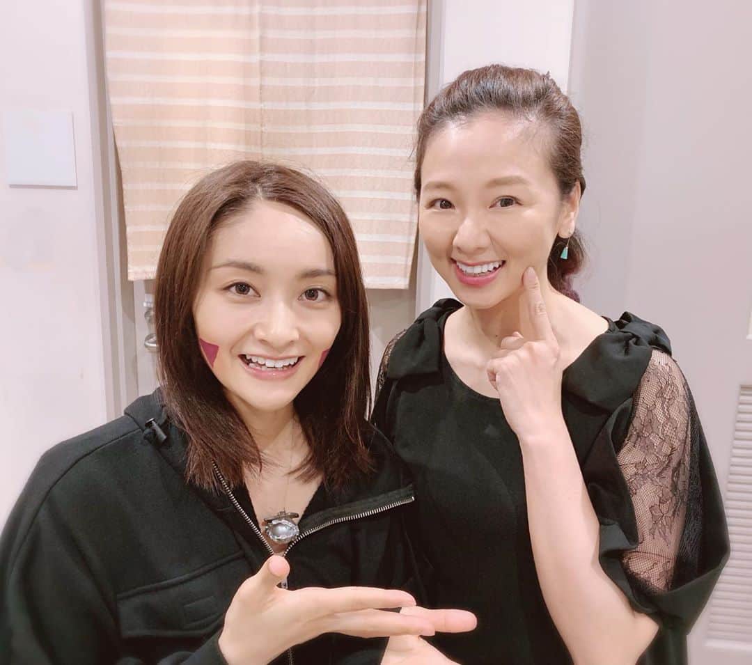 宍戸留美のインスタグラム：「#リボステ #甲斐千尋 #マーモン #家庭教師ヒットマンreborn #舞台 #女優 #声優 #可愛い #めっちゃ綺麗 #芝居 #似てる #ムギュ #北千住1010」