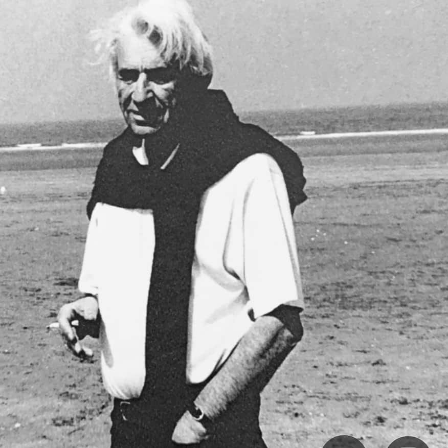 カリーヌ・ロワトフェルドのインスタグラム：「Happy father day: you were my my hero🖤you will be so proud of Vladimir, your grandson, who has the same name of you🖤he deserved this name🖤love you 🖤」