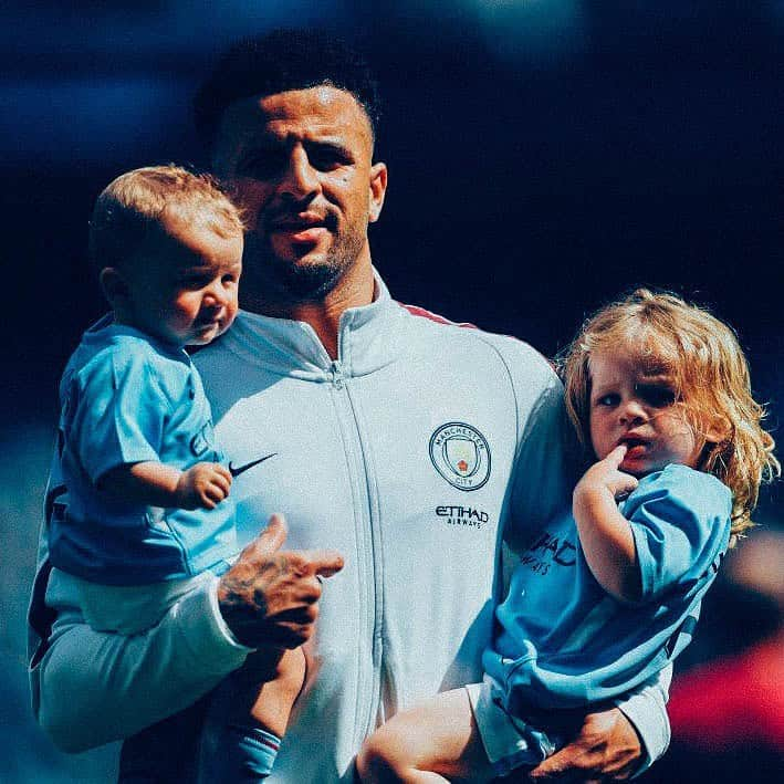 マンチェスター・シティFCさんのインスタグラム写真 - (マンチェスター・シティFCInstagram)「Happy Father’s Day, Blues 💙 #mancity」6月16日 17時59分 - mancity