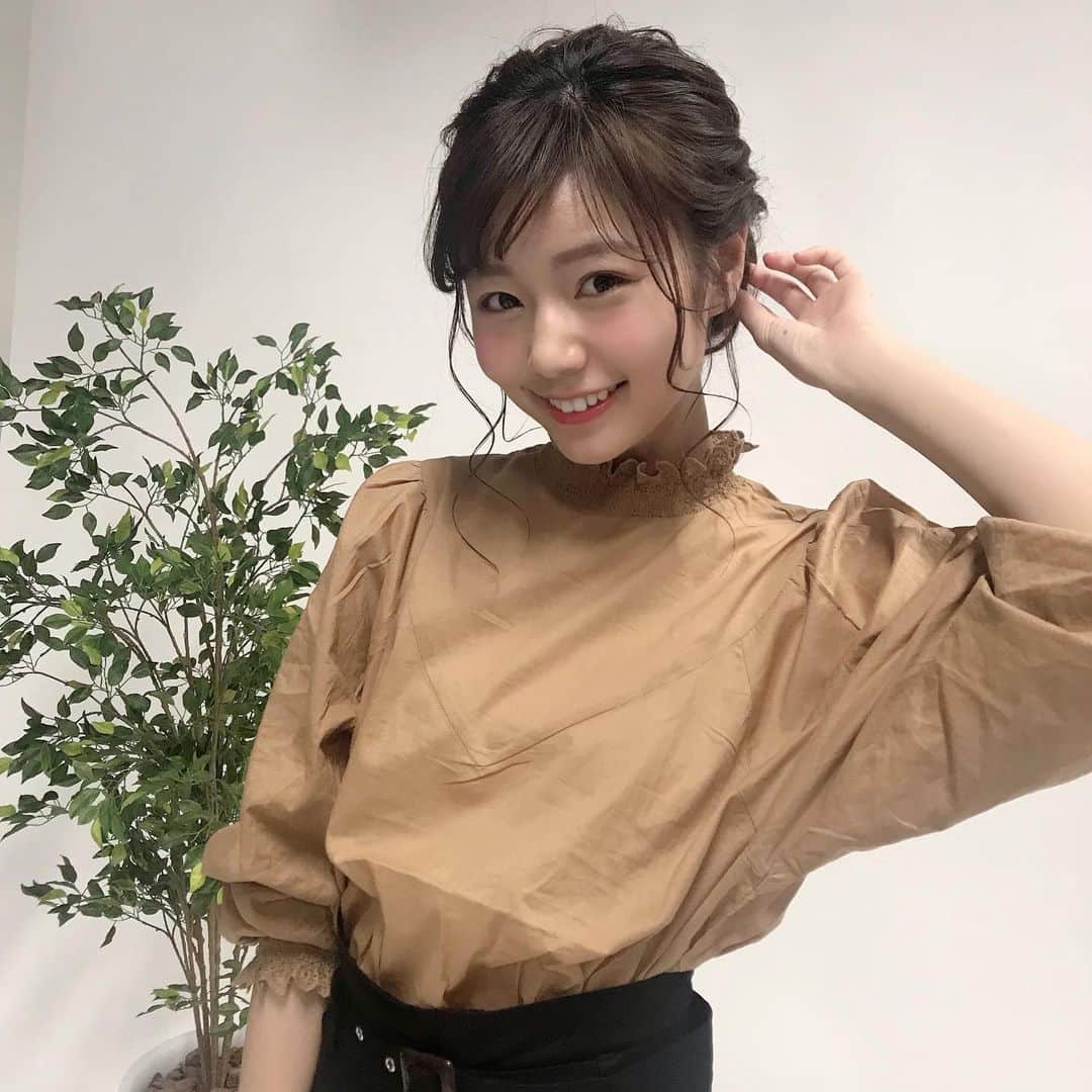 杉浦みずきのインスタグラム：「. いつのまにか6月も後半に差し掛かっているのですが しばらく更新していなかったので😂 私ごとですが、5月23日に22歳になりました♡ これからも緩く楽しくやっていきますのでどうぞよろしくお願いします🤲♡ ・ ・ #更新しようと思い続けて1ヶ月 #冬眠してましたが殻破りました #写真は全然関係ないですが可愛い髪型にセットしてもらったときのです笑」
