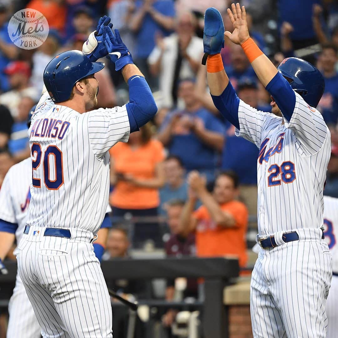 ニューヨーク・メッツさんのインスタグラム写真 - (ニューヨーク・メッツInstagram)「Upper, upper tank. Rare territory. @pistol_pete20 CRUSHES this home run. 😮 #LGM #Mets #RaiseTheApple🍎」6月16日 9時12分 - mets