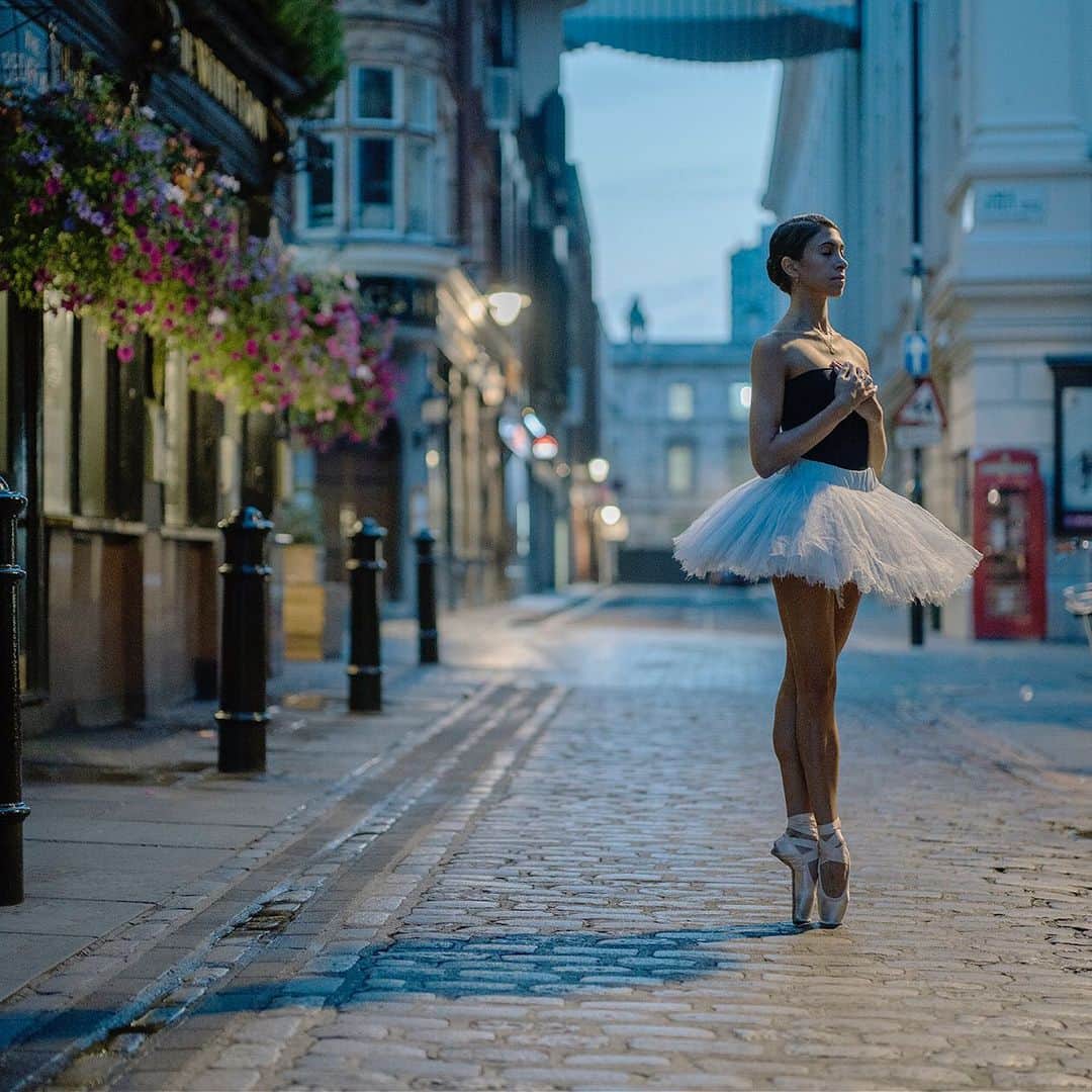 ballerina projectさんのインスタグラム写真 - (ballerina projectInstagram)「We will be celebrating the 18+ years of the Ballerina Project until the middle of July as we near our conclusion. Here are look backs at that the moments that best represent the project from the past 2 decades.  Here is a collection of images I created with Yasmine Naghdi in London. #ballerina - @yasmine_naghdi #london #coventgarden #royaloperahouse #camdentown #themall #ballerinaproject #ballerinaproject_ #ballet #dance #pointe #yasminenaghdi  Several have asked why is the “Ballerina Project concluding this summer”. When I first started this project it was solely intended to be a creative endeavor and was not expected to survive for this many years. I just wanted to create beautiful photographs of ballerinas and did not look to turn it into a business. Unfortunately through many years of the project we could not find a balance between keeping our creative initiative and also a sustainable financial pathway moving forward. It was not easy to make this decision but we felt it was better to give the project an ending rather than turn it into something that lost sight of why we are doing this in the first place. This will result in the Ballerina Project not creating new work past the middle of July. We will continue to post the remaining photographs that we have on hand until we have no more to share. Thank you to all that have collaborated and followed the Ballerina Project for these many years.  With the conclusion of the Ballerina Project we will also be concluding the sale of all our limited edition prints. We have a small selection of large format limited edition prints for sale in our Etsy store. Link to our Etsy store is located in our accounts profile. If you are interested in purchasing an image not available on Etsy as a large format limited edition print just email us at the address also located in our profile for details.」6月16日 9時13分 - ballerinaproject_