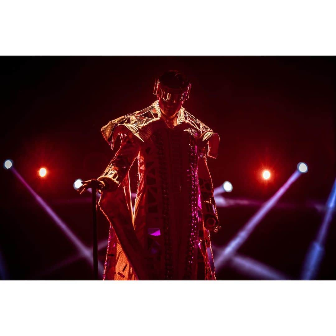 林俊傑さんのインスタグラム写真 - (林俊傑Instagram)「Sanctuary 2.0 Show 46, Hefei! Sanctuary Axe in action! 「聖所2.0」46•合肥 ！ 唯有你 我才能找回我！  #sanctuaryworldtour」6月16日 9時26分 - jjlin