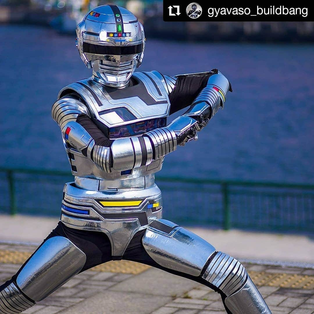 永崎遼のインスタグラム：「. Thank you for your time. Makasih yah sudah menonton. . Amaaazing cosplay! . It is handmade of my friend Gyavaso.  Do not miss it ;D . .  Repost @gyavaso_buildbang • • • • • • SPACE SHERIFF GAVAN typeG 宇宙刑事ギャバンtypeG . Photo by @kuwamocchan_photo . #ギャバソ #gyavaso #buildbang #コスプレ #cosplay #cosplayer #宇宙刑事ギャバン #ギャバンtypeg #gavantypeg #gavan #宇宙刑事 #uchukeiji #特撮 #tokusatsu #toei #xor #cosplaywip #cosplayprogress #evafoam #foamarmor #cosplayprop #evafoamprops #jaspion #juspion #gyaban  #gaban #manchete #jiraiya  #costumemaking #propmaking」