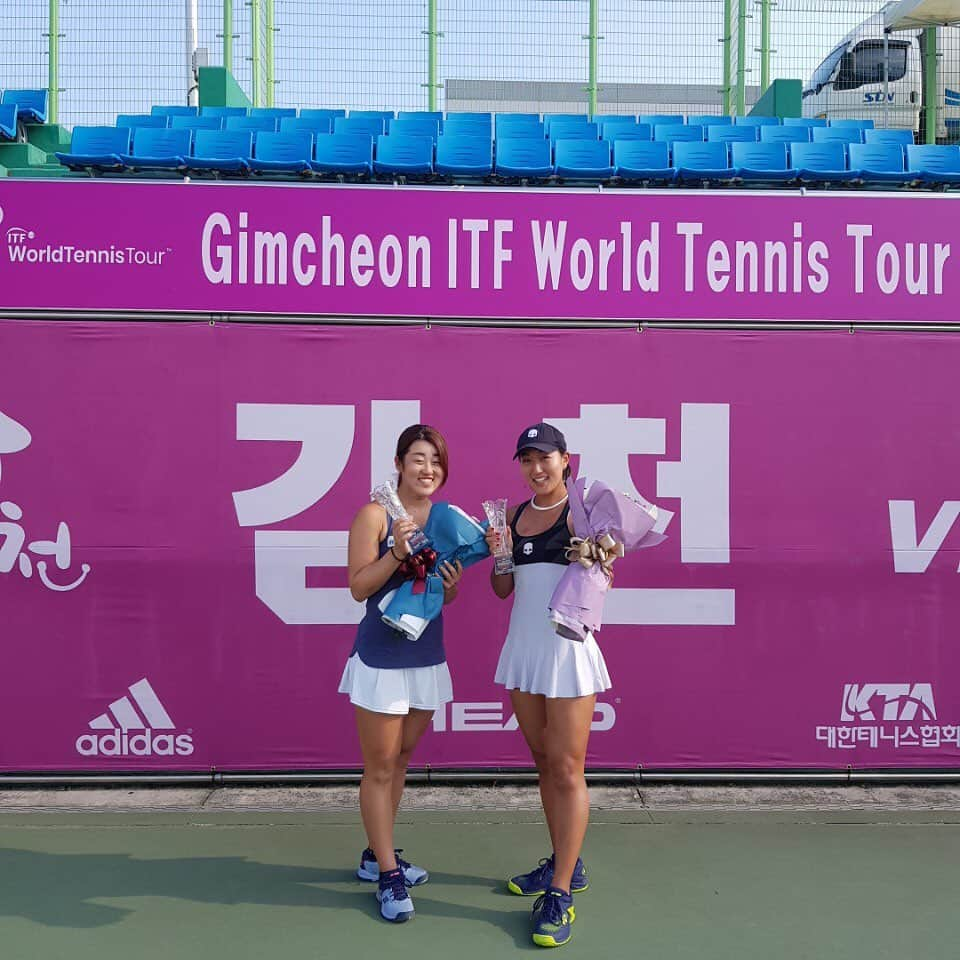 奥野彩加さんのインスタグラム写真 - (奥野彩加Instagram)「韓国ダブルス準優勝🎾💨🇰🇷 悔しい〜。 ラスト1週間、気合い入れ直して頑張ります🔥🔥 #応援ありがとうございました 📣 #かんちん今週もありがとう ❤️ #韓国3週間過ぎた  #早い #もうすぐ歳も1つ増えちゃう 〜  #韓国 #한국  #テニス #トレーニング #アスリート #筋トレ #筋トレ女子 #スポーツ #tennis #sports #life #gym #training #fitness #fit #athlete #japanese #smile #tennisplayer #work #테니스 #연습 #훈련 #스포츠  #운동」6月16日 11時20分 - ayakaokuno