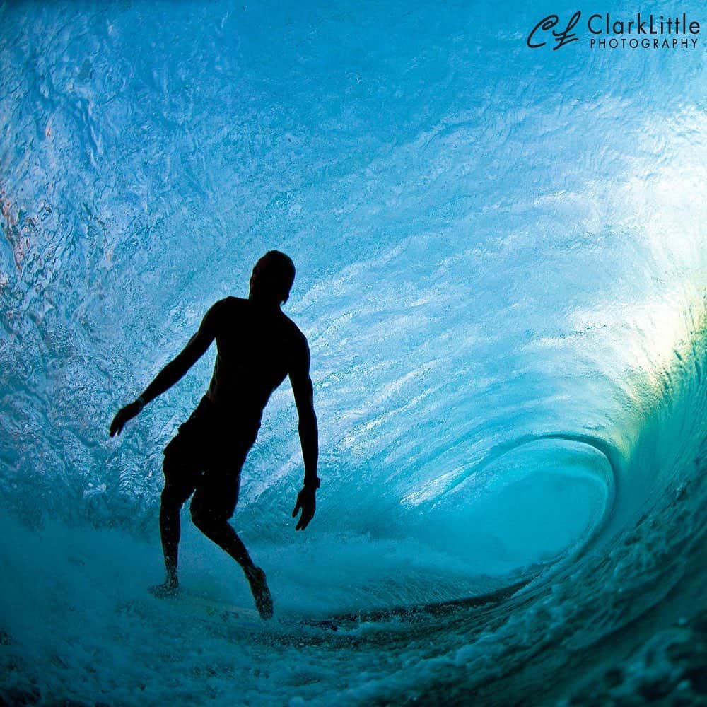 クラーク・リトルさんのインスタグラム写真 - (クラーク・リトルInstagram)「Happy international surfing day 🏄🏽‍♂️ #hawaii #shorebreak #clarklittle 🆑」6月16日 11時27分 - clarklittle
