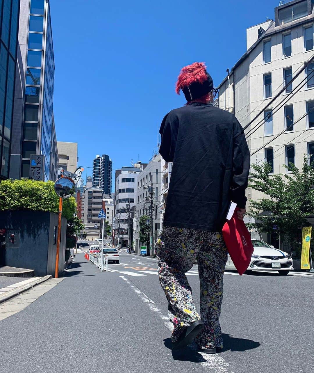 高木琢也さんのインスタグラム写真 - (高木琢也Instagram)「かっちょいいパンツを手に入れた🙋‍♂️ #masses #ガラパン男子」6月16日 11時30分 - takagi_ocean