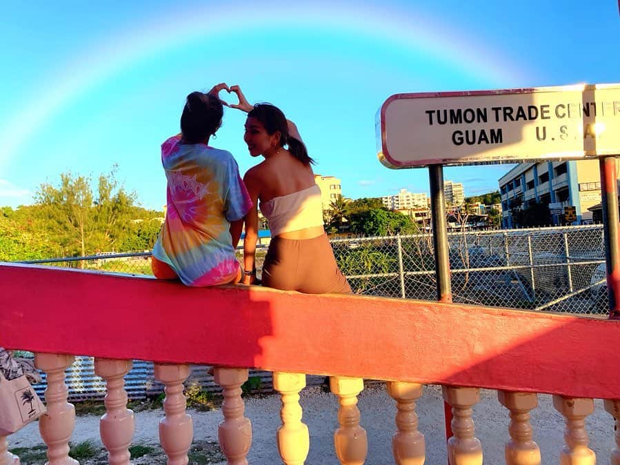菅又菜摘（ナツ）さんのインスタグラム写真 - (菅又菜摘（ナツ）Instagram)「💒🌈💕 #tumontradecenter #pink #love #guam #trip #tumon #tumonbeach #bikini #bikinigirl #beach #beachgirl #sea #suntan #summer #summergirl #tan #tangirl #tannedskin #sunkissed  #tannedgirl #japanesegirl #asiangirl #kogenatsu #焦げNATSU #こげなつ」6月16日 12時21分 - kogenatsu920