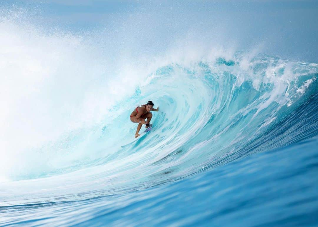 ティア・ブランコさんのインスタグラム写真 - (ティア・ブランコInstagram)「Happy International Surfing day 🌊💙✨ I hope everyone found some fun waves! Photo @nickliotta」6月16日 12時30分 - tiablanco