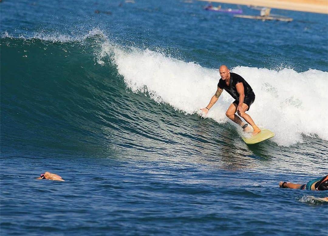 マイケル・クリムさんのインスタグラム写真 - (マイケル・クリムInstagram)「Happy international surfing day... I always say I need to surf more! #waves #surf #lombok #gerupuk」6月16日 12時31分 - michaelklim1