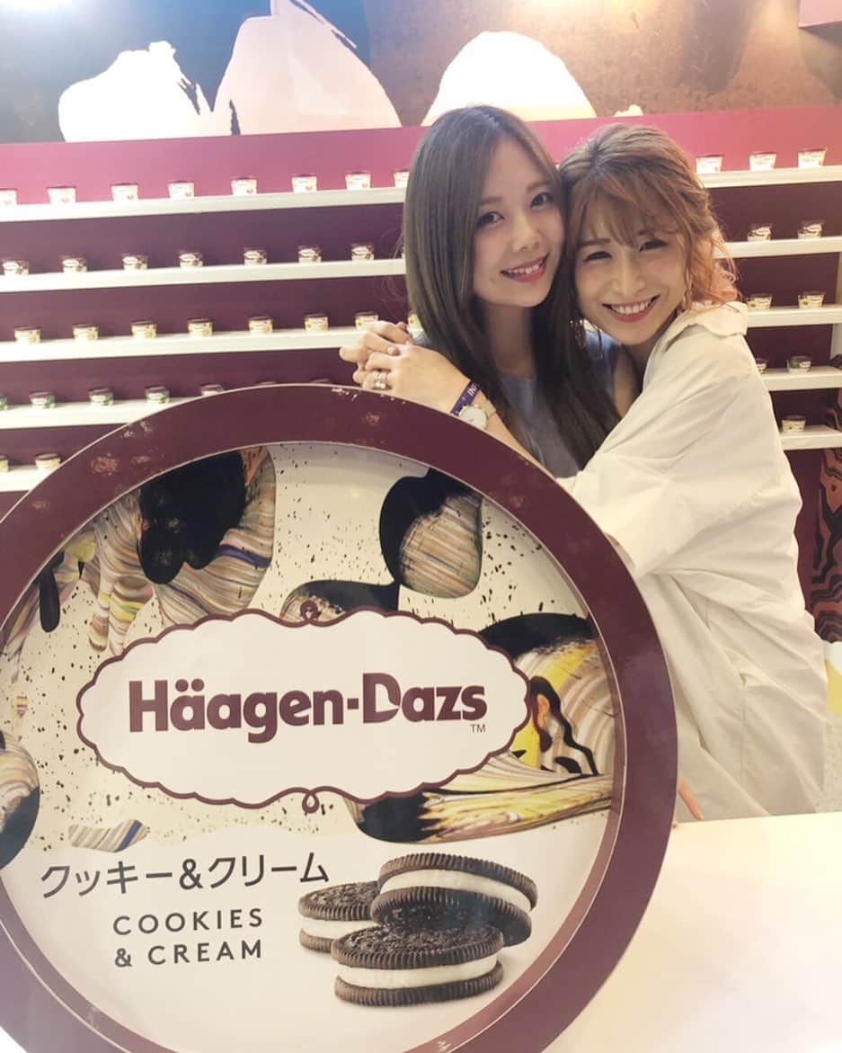 西村季里子のインスタグラム：「・ #新ハーゲンダッツ まりさんと会えた♡」