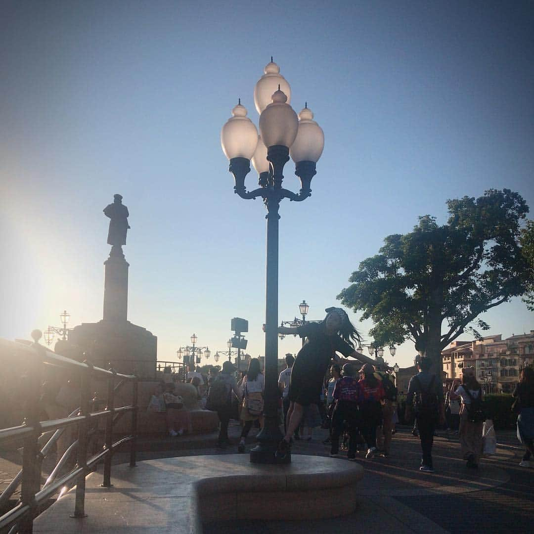 田中琴乃さんのインスタグラム写真 - (田中琴乃Instagram)「・ 先日、Disney seaに行ってきました🙋‍♀️ ・ あ〜〜 楽しかったなぁ〜 ・ 余韻に浸りながら、Disney songエンドレスリピートしてます。 ・ ・ #disney  #disneysea  #田中琴乃」6月16日 13時08分 - tanakakotono