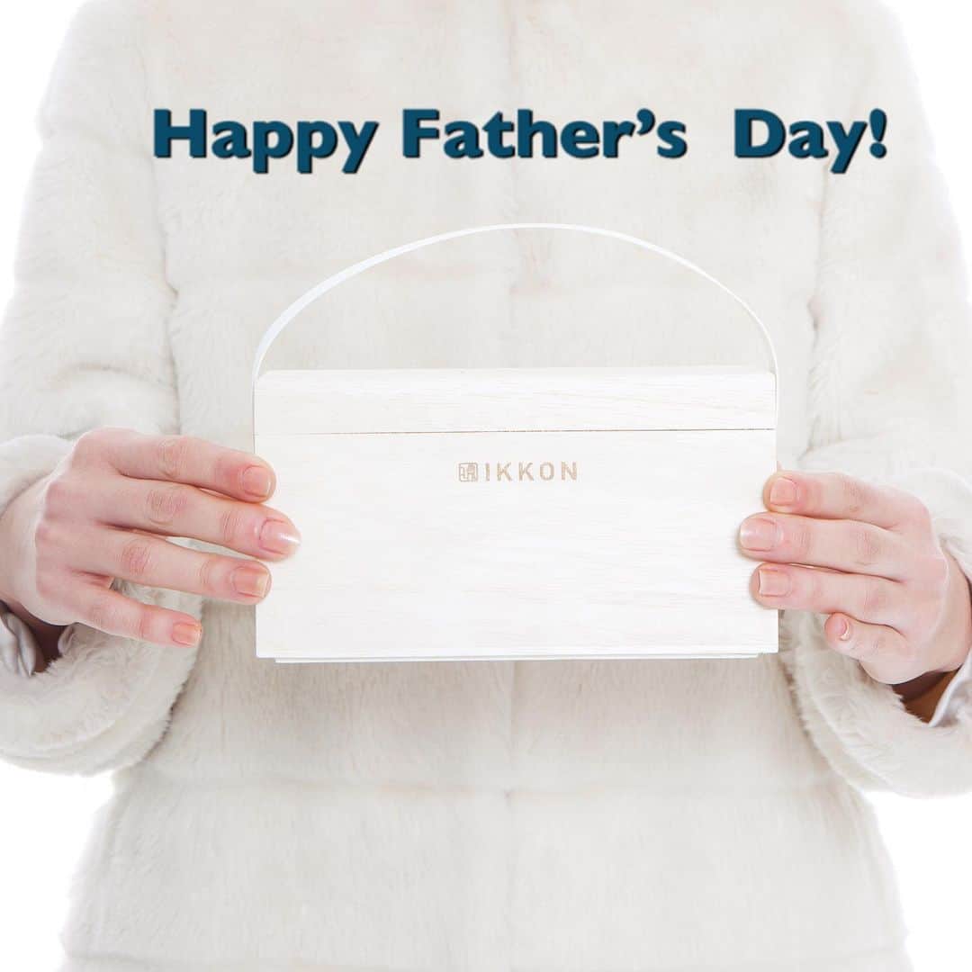 IKKONさんのインスタグラム写真 - (IKKONInstagram)「Happy Father’s Day!﻿ ﻿ 感謝の気持ちをIKKONに込めて、いつもは照れ臭い「ありがとう」も父の日なら言えるかも。﻿ ﻿ 遅れても大丈夫！きっと想いは伝わります。﻿ ﻿ ▶︎IKKONの詳細はトップページ @ikkon.life から﻿ ﻿﻿ #IKKON #飲み比べ #大堀相馬焼 #酒器 #ぐい呑 #日本酒 #福島 #父の日 #父の日ギフト#Fukushima #tradition #pottery #JAPANESESAKE #NIHONSHU #fathersday #fathersdaygifts #🍶」6月16日 13時18分 - ikkon.life