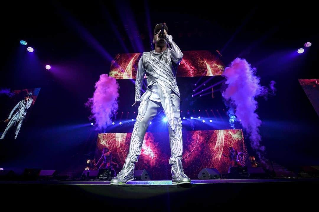 ウィジンさんのインスタグラム写真 - (ウィジンInstagram)「Mohegan Sun Arena #comoantestour🌎🥋🥋 mañana NY 🔥🔥🔥🔥🔥🔥🔥🔥🔥🔥🔥🔥💃💃💃💃💃🕺🏼🕺🏼🕺🏼🕺🏼🕺🏼🕺🏼🕺🏼🕺🏼🕺🏼 @wisinyyandel 🏆🏆🏆🏆」6月16日 13時33分 - wisin