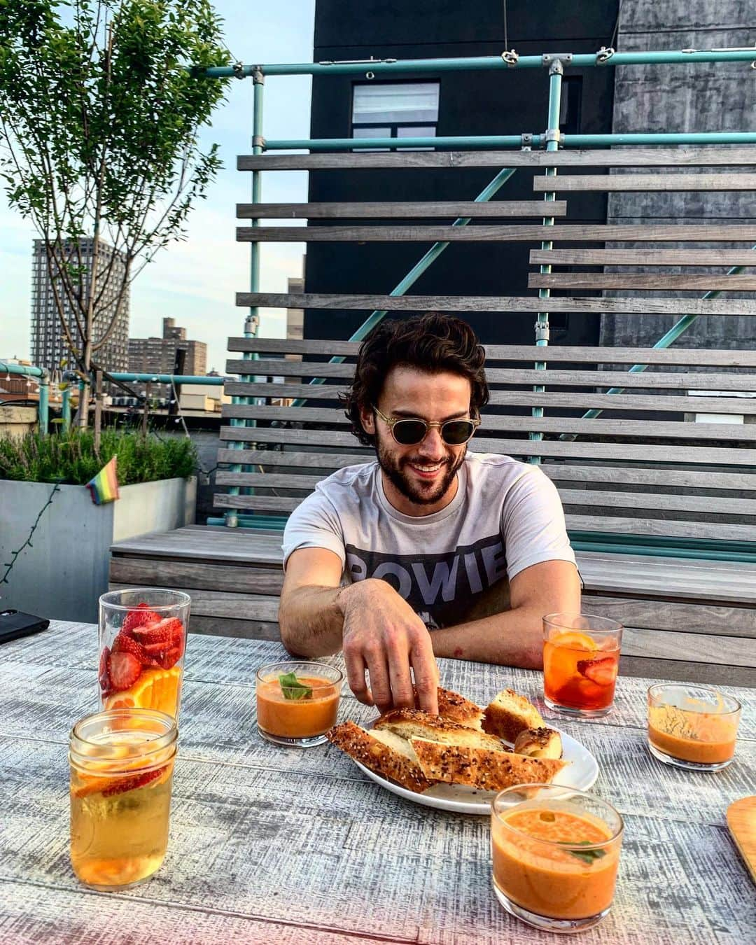 ジャック・ファライーさんのインスタグラム写真 - (ジャック・ファライーInstagram)「Summer vibes」6月16日 13時48分 - jackfalahee