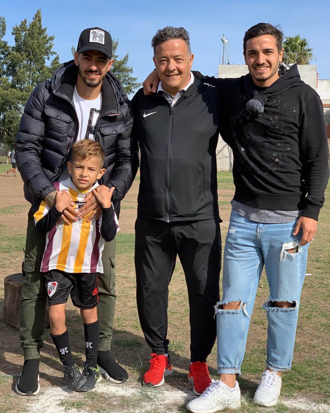 マヌエル・ランシニのインスタグラム：「Feliz día del padre y en especial a vos!! Te amo viejo ❤️」
