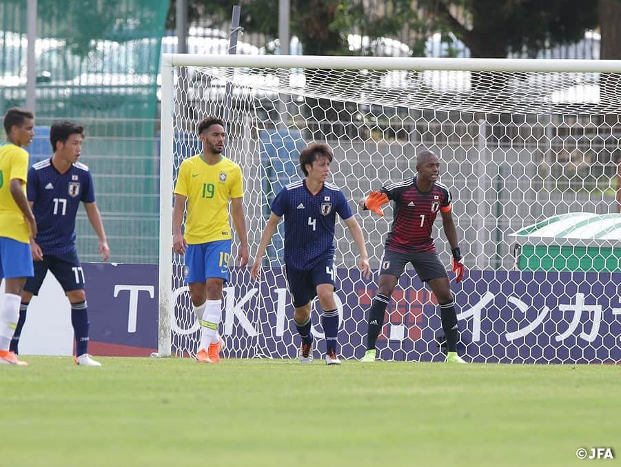 日本サッカー協会さんのインスタグラム写真 - (日本サッカー協会Instagram)「【📸Match Photos】U-22日本代表は15日(土)、第47回トゥーロン国際大会2019の決勝でU-22ブラジル代表と対戦し、1-1で90分間を終えた中でPK戦の末に惜しくも敗れ、今大会は準優勝で幕を閉じました。 ・ GK 1 #オビパウエルオビンナ (Cap.) DF 5 #大南拓磨 DF 15 #岡崎慎 DF 22 #田中駿汰 MF 4 #田中碧 MF 6 #長沼洋一 MF 17 #高宇洋 MF 19 #舩木翔 → HT 14 #相馬勇紀 FW 9 #小川航基 → 81' 10 #神谷優太 FW 11 #旗手怜央 FW 13 #岩崎悠人 → 66' 8 #三笘薫 ・ #daihyo #jfa」6月16日 14時36分 - japanfootballassociation