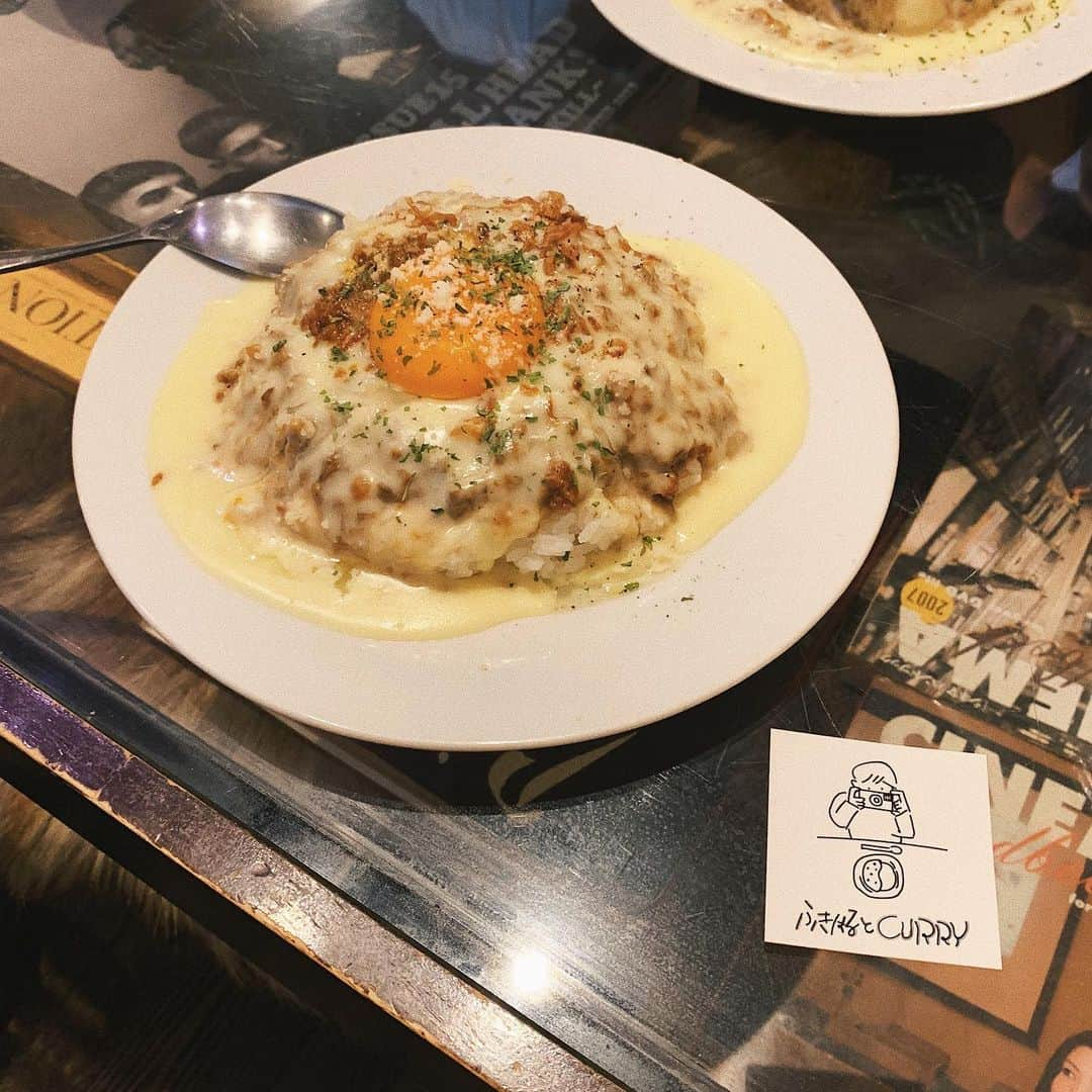 Ryoさんのインスタグラム写真 - (RyoInstagram)「ㅤㅤㅤㅤㅤㅤㅤㅤㅤㅤㅤㅤㅤ 下北沢で朝カレーしてきました🍛 @fkharuu プロデュースのキーマカレーめちゃ美味しかった！シールも可愛いね🤣 ㅤㅤㅤㅤㅤㅤㅤㅤㅤㅤㅤㅤㅤ 自分の好きなことを物や事にできるって本当にすごい！刺激になった🔥 イベントおつかれー！✊ ㅤㅤㅤㅤㅤㅤㅤㅤㅤㅤㅤㅤㅤ #ふきはるとcurry #カレー #下北沢」6月16日 14時37分 - ryo__takashima