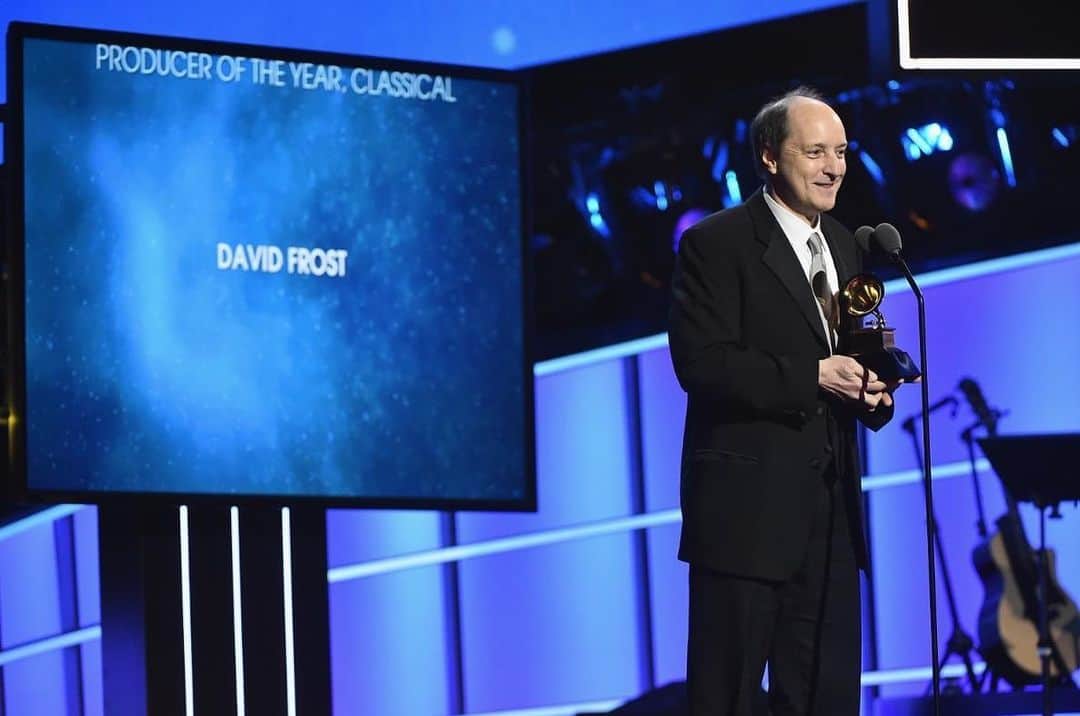 The GRAMMYsさんのインスタグラム写真 - (The GRAMMYsInstagram)「#PandEWing member David Frost earned his first career GRAMMY win at the 42nd #GRAMMYs in 2000 for producing Best Spoken Word Album For Children ('Listen To The Storyteller'). He has since won Producer Of The Year, Classical 5 times!」6月16日 14時43分 - recordingacademy
