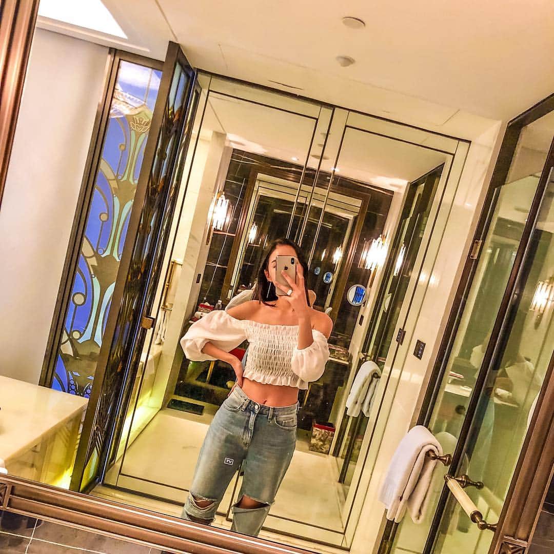 イユエリンのインスタグラム：「Hi🙂」