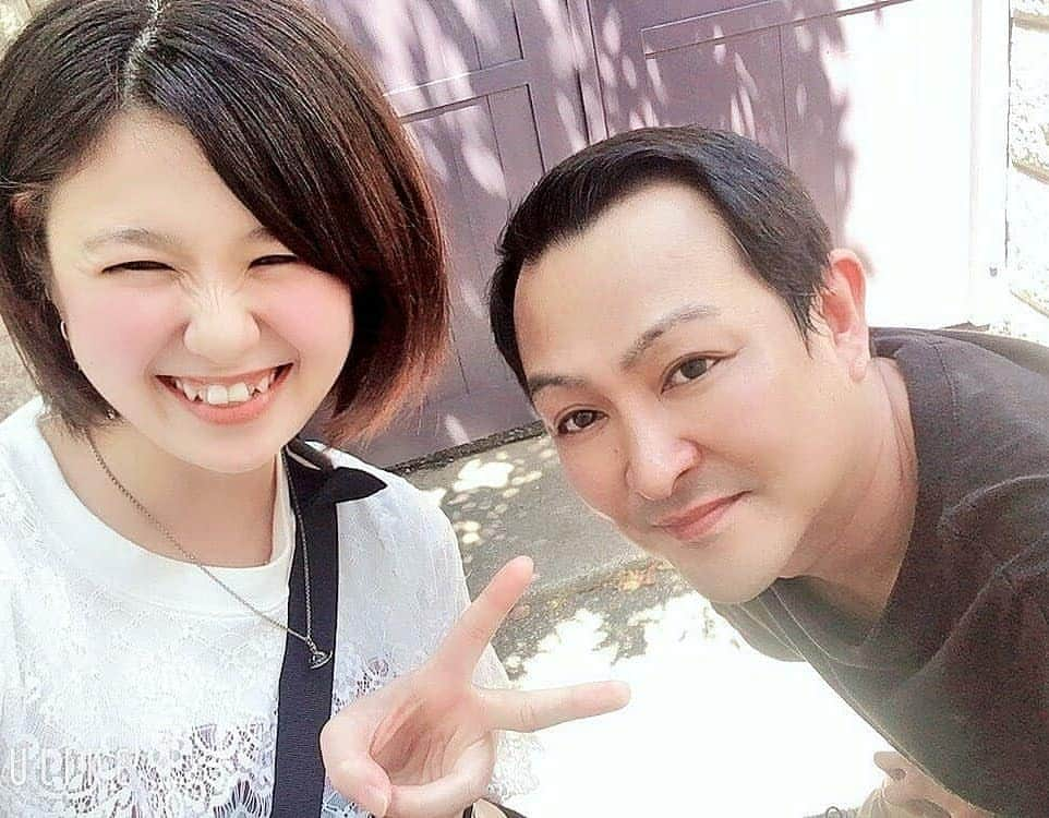 重松隆志さんのインスタグラム写真 - (重松隆志Instagram)「本日とある撮影がオールアップ。暑かった！現場に偶然この２年、いっぱい舞台で共演した芽衣が見学に来たよ。ほんと偶然だったんでお互いビックリした。あーーこの作品、寂しいお別れだった😂 #撮影 #オールアップ #高島芽衣 #重松隆志 #俳優部」6月16日 16時02分 - shige_man_