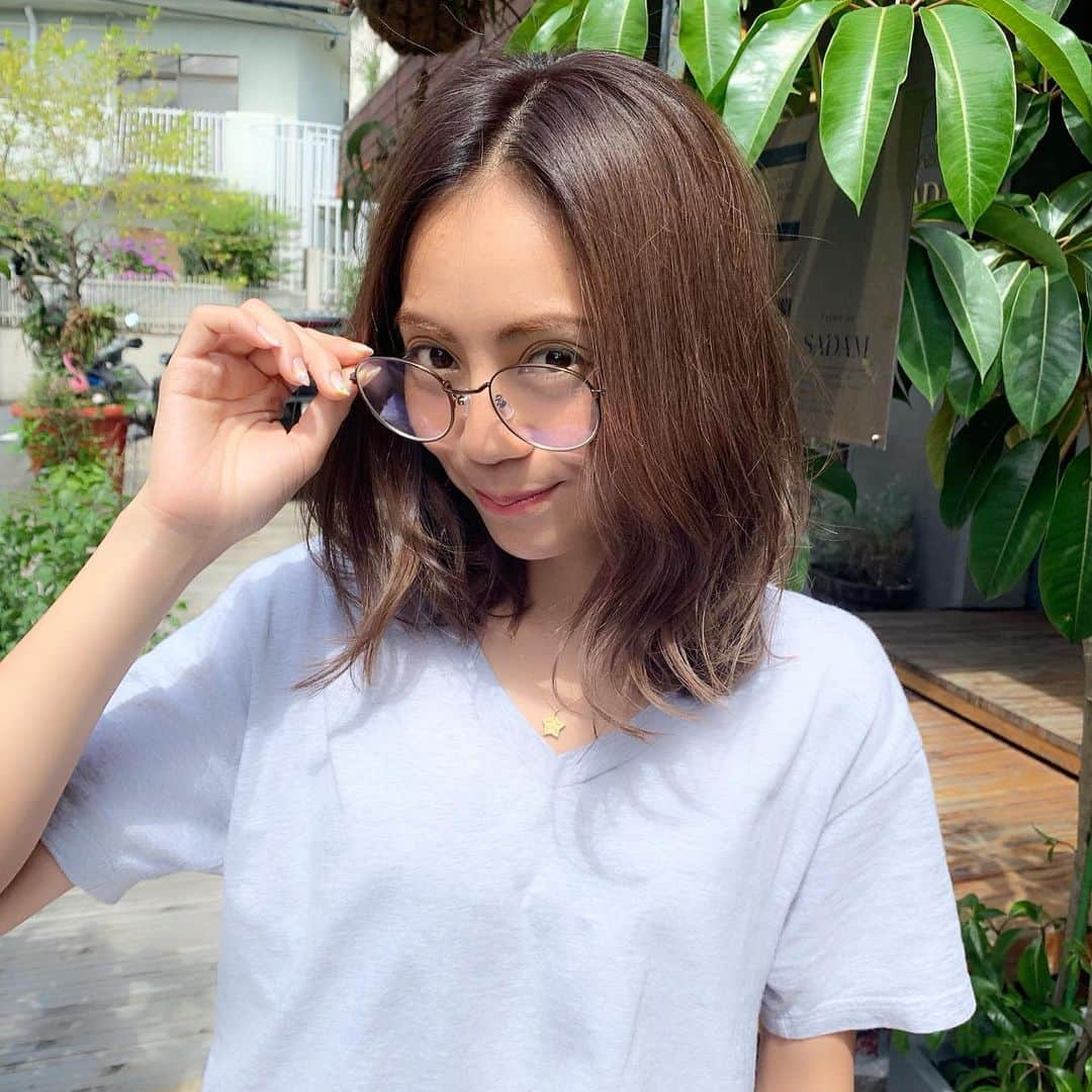 廣瀬麻伊のインスタグラム：「かみのけもちょっぴり みじかくしました♡  いいいろ♡  皆さまいつも暖かく迎えて頂き ありがとうございます🕊 @kei_sadam」