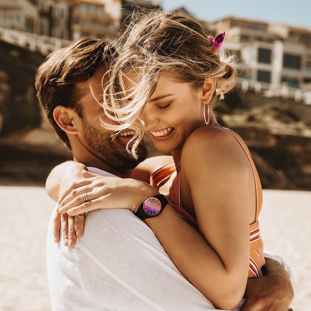 アイスウォッチさんのインスタグラム写真 - (アイスウォッチInstagram)「Find your fire 🔥#icewatch #changeyoucan #iceduochic #beduobechic #couple #love #goals #dance #smile #happy #beach #holiday #travel」6月16日 16時15分 - icewatch