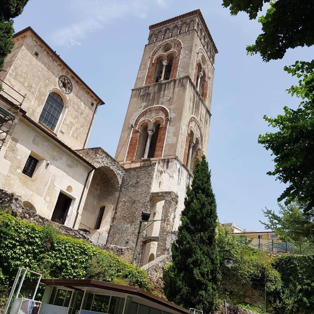 シモン・ミニョレさんのインスタグラム写真 - (シモン・ミニョレInstagram)「📍🌍 Amalfi & Ravello #holiday 🇮🇹📸🏛🏫⛪」6月17日 2時08分 - 22mignolet22