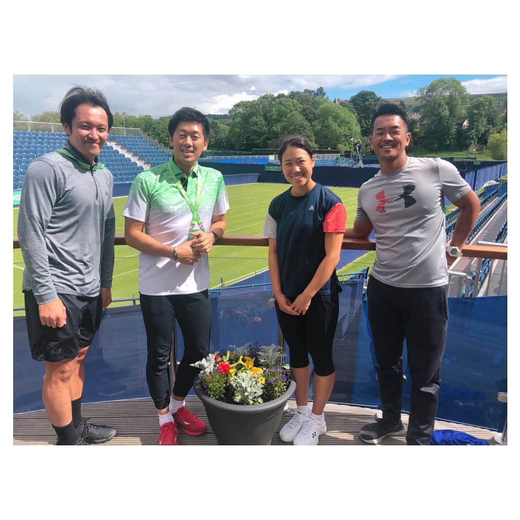 日比野菜緒さんのインスタグラム写真 - (日比野菜緒Instagram)「. Grass season is not my favorite but still excited to be here🌱🎾」6月17日 2時18分 - naohibino_1128