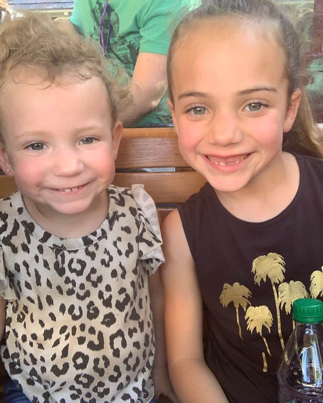 A.J.のインスタグラム：「Happy #FathersDay to all the dads and father figures out there! Lyric and Ava you two mean the world to me. Thank you for being the most amazing daughters you make me a #ProudDad. I want to see your moments tag me and #BoyAndAMan so I can see you with your little man or little lady and your proud faces!! I’ll repost some of my favorites.」