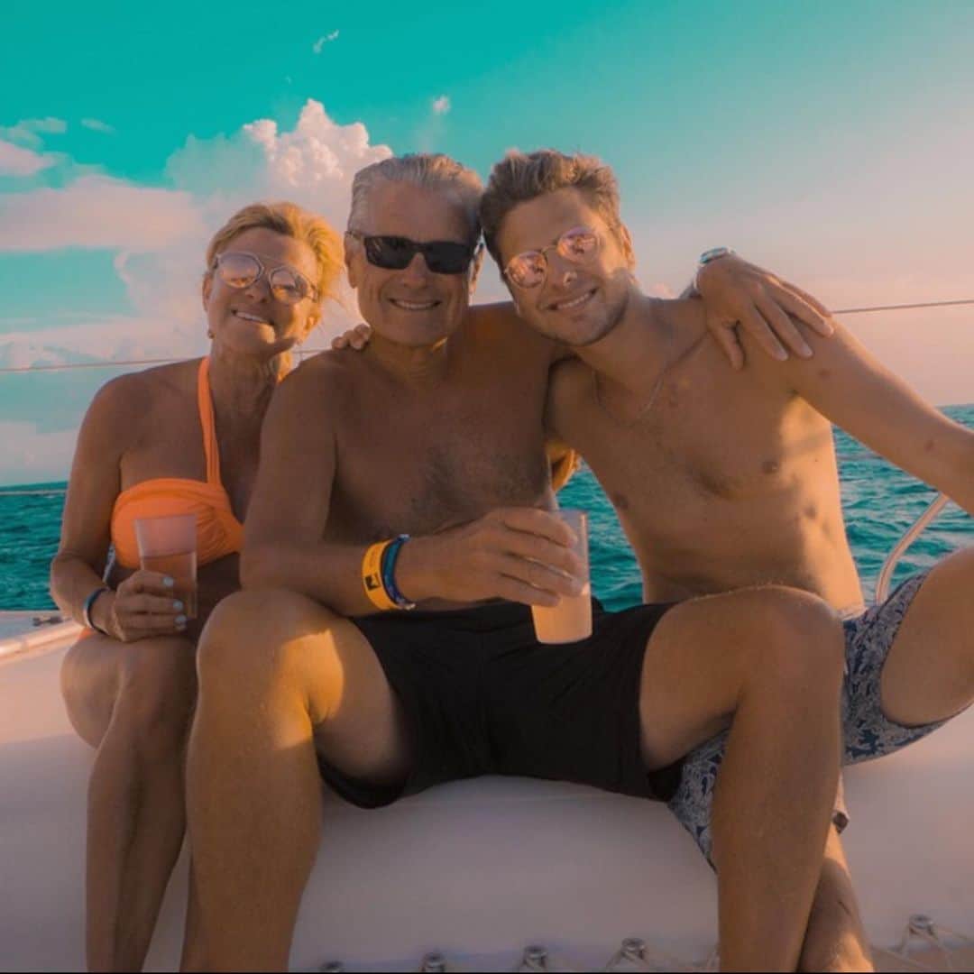 ギャレット・バックストロームさんのインスタグラム写真 - (ギャレット・バックストロームInstagram)「Happy father’s day to this legend! Dad, you let me be myself, you teach me what I need to know. To be smart, safe, and never ever give up because Backstrom’s aren’t quitters!  Blessed to have a dad like you.」6月17日 2時29分 - gbackstrom