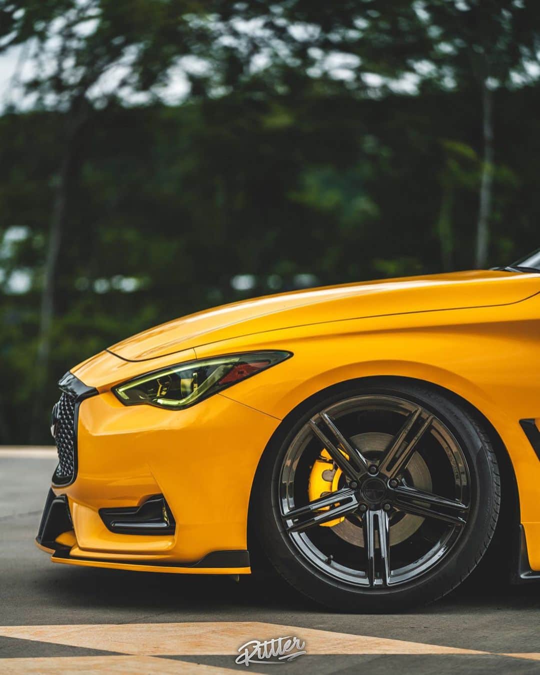CARLiFESTYLEさんのインスタグラム写真 - (CARLiFESTYLEInstagram)「What do you like best, front or rear end? 🐝 Owner @darkq60 | #carlifestyle Photo @rittler #Q60」6月17日 2時53分 - carlifestyle
