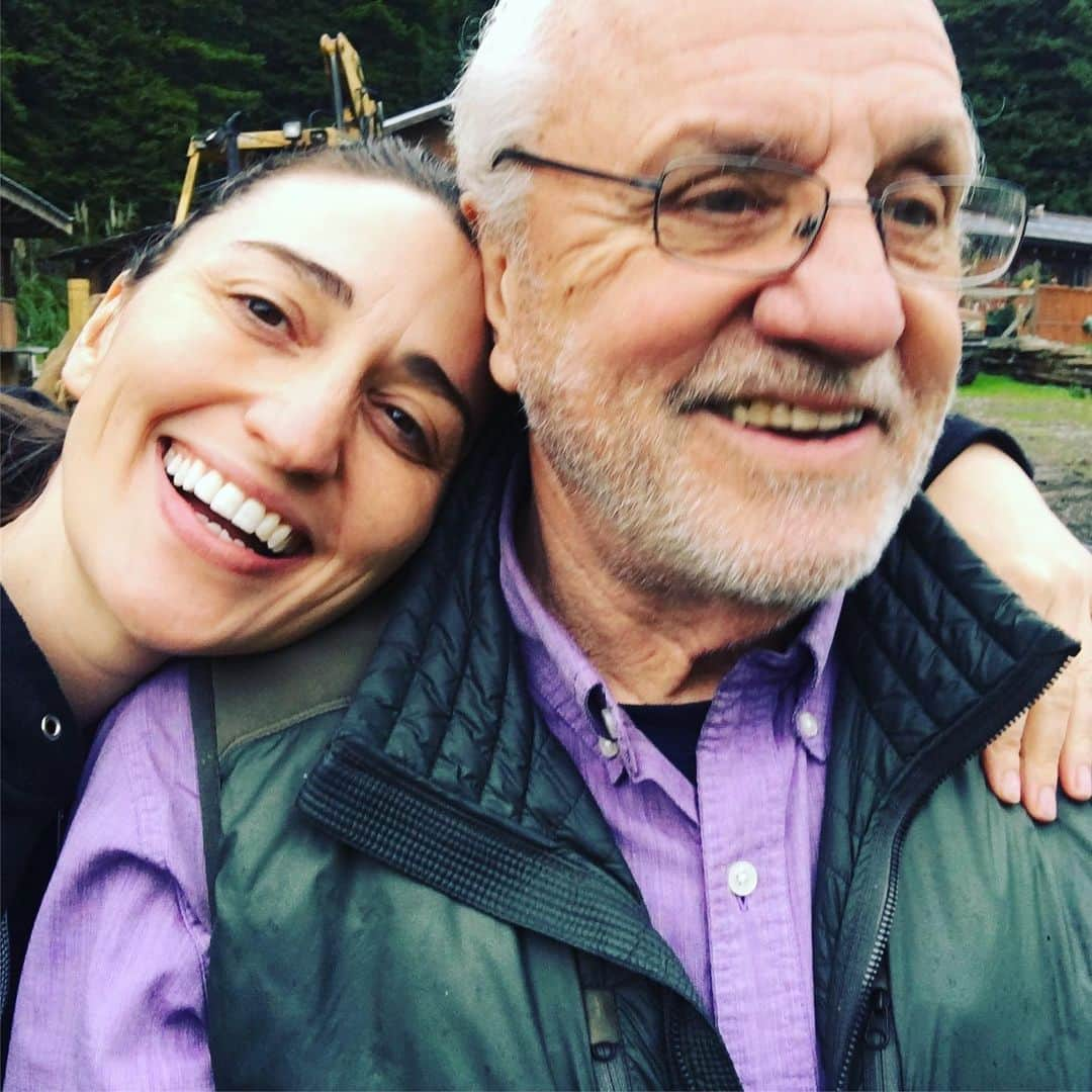 サラ・バレリスさんのインスタグラム写真 - (サラ・バレリスInstagram)「The best. I’m so lucky. #happyfathersday」6月17日 3時03分 - sarabareilles