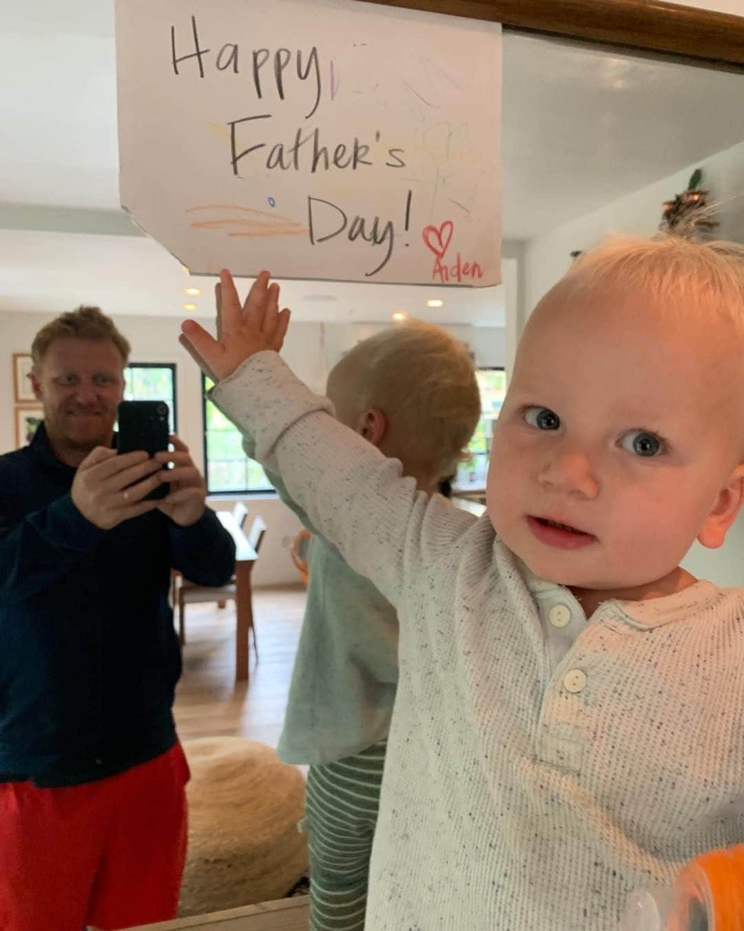 ケヴィン・マクキッドさんのインスタグラム写真 - (ケヴィン・マクキッドInstagram)「Look what this little McKidd did for his daddy. Proud of you Aiden. ;))Happy Father’s Day to all of you !@giacomo_gianniotti words on his story I second. ALL types of fathers who share love, strength, guidance and support w there young ,I applaud today」6月17日 3時23分 - therealkmckidd