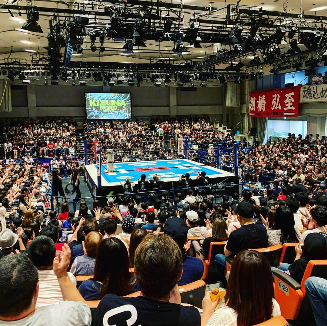 新日本プロレスさんのインスタグラム写真 - (新日本プロレスInstagram)「Tickets SOLD OUT!! 🎫🦁🔥 #新日本プロレス #後楽園ホール #njpwworld #njpw #njkizuna」6月16日 18時32分 - njpw1972