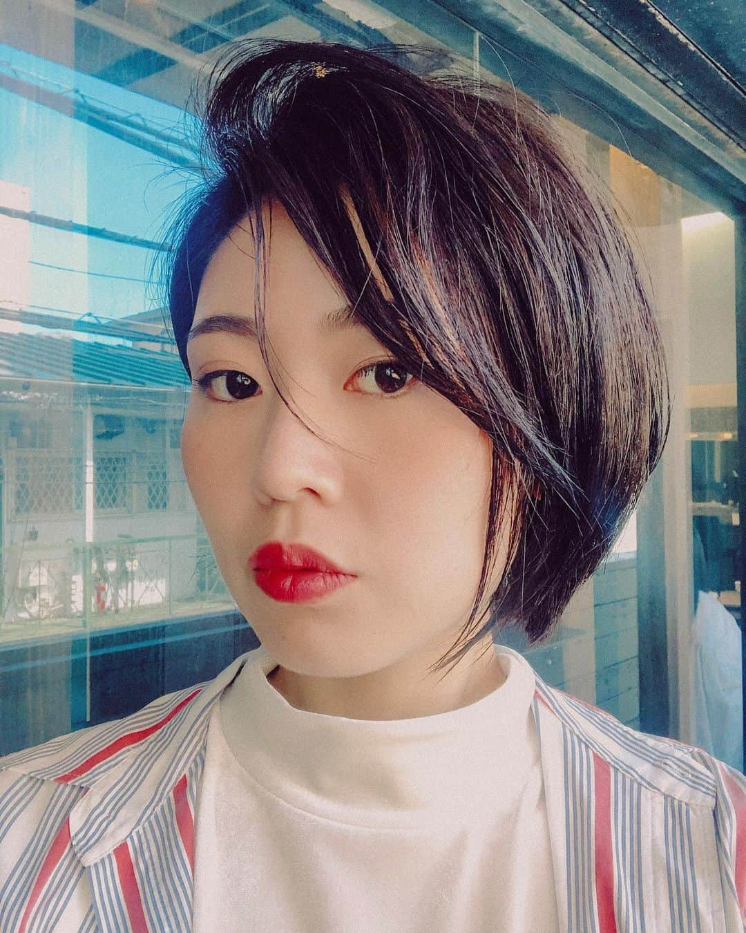 中西華菜さんのインスタグラム写真 - (中西華菜Instagram)「* got a short hair. do you like it😉? salon☞ @heartim__lobby _ #ヘアサロン #ヘアカット #ショートヘア #美容室 #ハーティム代官山 #haircut #shorthair #fashion #おすすめサロン #カットモデル #サロンモデル #中西華菜 #モデル」6月16日 18時53分 - kananakanishi