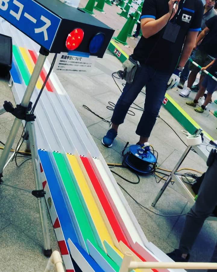 井澤惇のインスタグラム：「JAPAN CUP初レース。 ２位から先頭車クラッシュにより、先頭になったけど、まさかの他者のクラッシュに巻き込まれて、２位に転落。。からの先頭車クラッシュにより、最後は独走で見事入賞果たしました！今回はトライアルでファミリーだったけど次はオープンコースで走るぞ！」