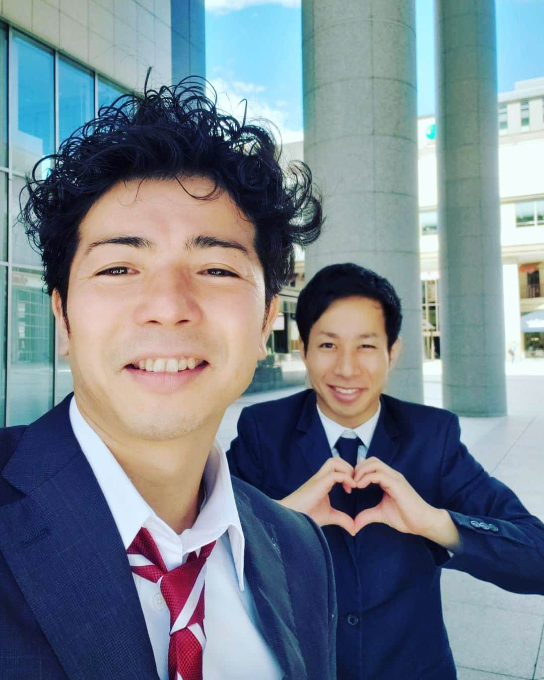 アモーレ橋本さんのインスタグラム写真 - (アモーレ橋本Instagram)「出社！﻿ ﻿ #アモーレ橋本﻿ #kいち さん﻿ #スーツ男子﻿ #スーツ﻿ #ワイシャツ﻿ #出社﻿ #サラリーマン﻿ #アモーレ #社会人」6月16日 19時03分 - bravo_hashimoto