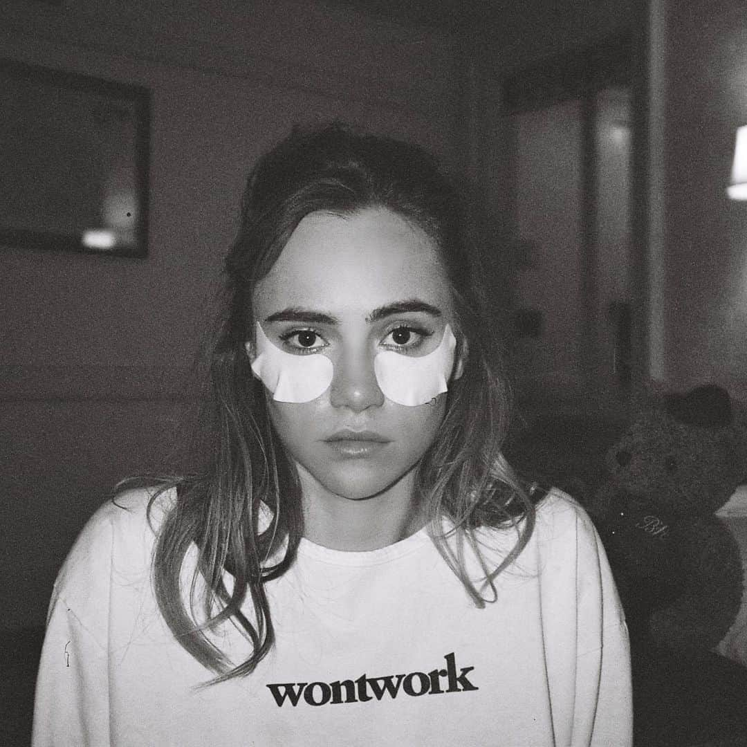 スキ・ウォーターハウスさんのインスタグラム写真 - (スキ・ウォーターハウスInstagram)「happy sunday 🤘」6月16日 19時08分 - sukiwaterhouse